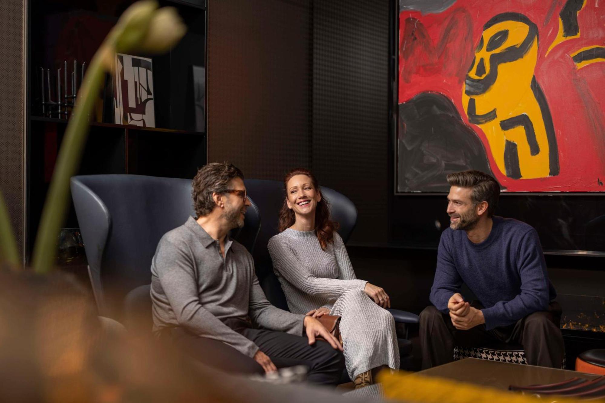 Art'Otel Zagreb, Powered By Radisson Hotels Εξωτερικό φωτογραφία The team of the Swiss art magazine Parkett